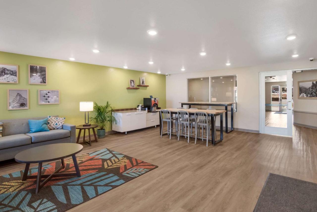 Woodspring Suites Colorado Springs North - Air Force Academy ภายนอก รูปภาพ