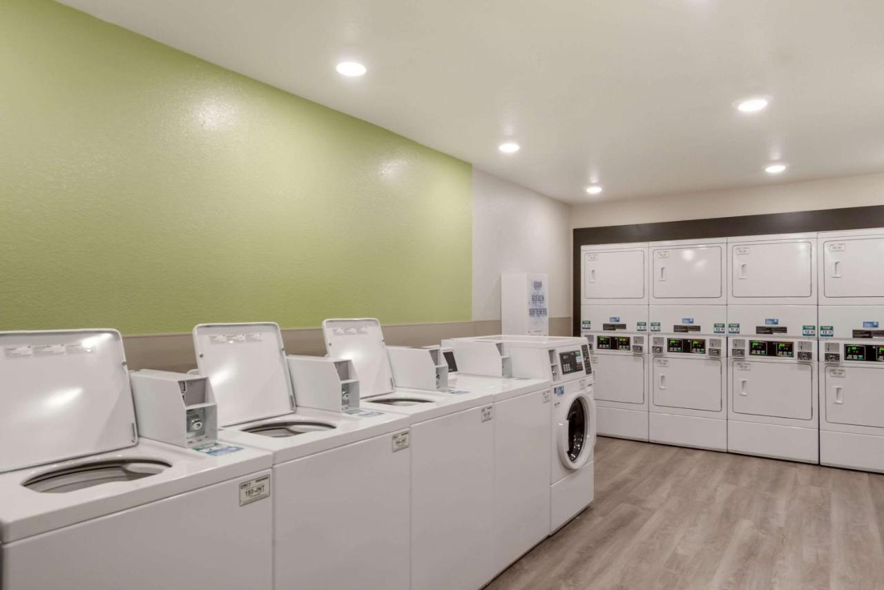 Woodspring Suites Colorado Springs North - Air Force Academy ภายนอก รูปภาพ